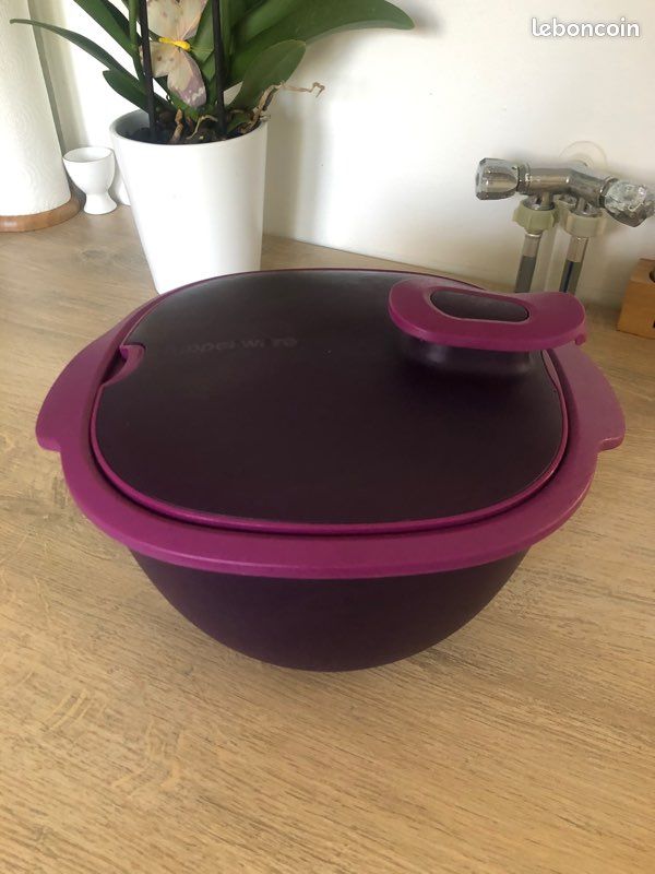 Isotup tupperware (image 1)