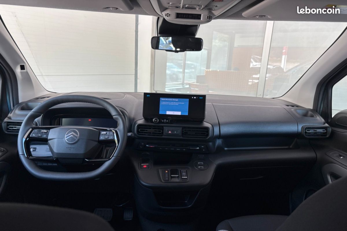 Citroën Berlingo BLUEHDI 130 EAT8 MAX 5PL N1 -13% (image 3)