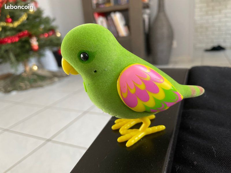 Oiseau interactif qui chante jouet (Little live pets bird) (image 1)