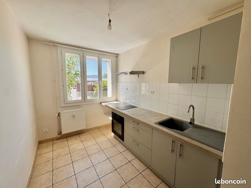 Appartement 1 pièce 28 m² · à Montélimar · 28 m² · 520 €/mois