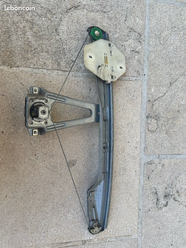 Mécanisme lève vitre manuel Clio 2 (image 2)