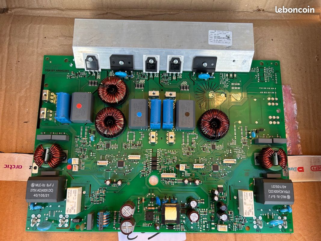 Carte mère plaque de cuisson beko (image 1)