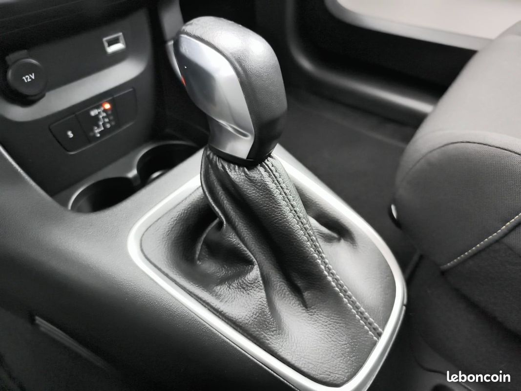 CITROEN C3 PureTech 110 S&S EAT6 Shine (image 12)