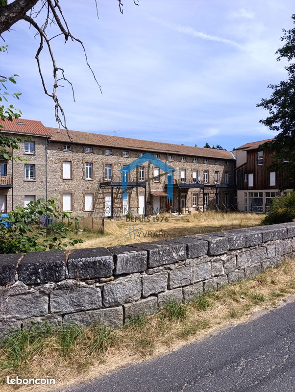 Appartement 4 pièces 90 m² · à Marlhes · 90 m² · 850 €