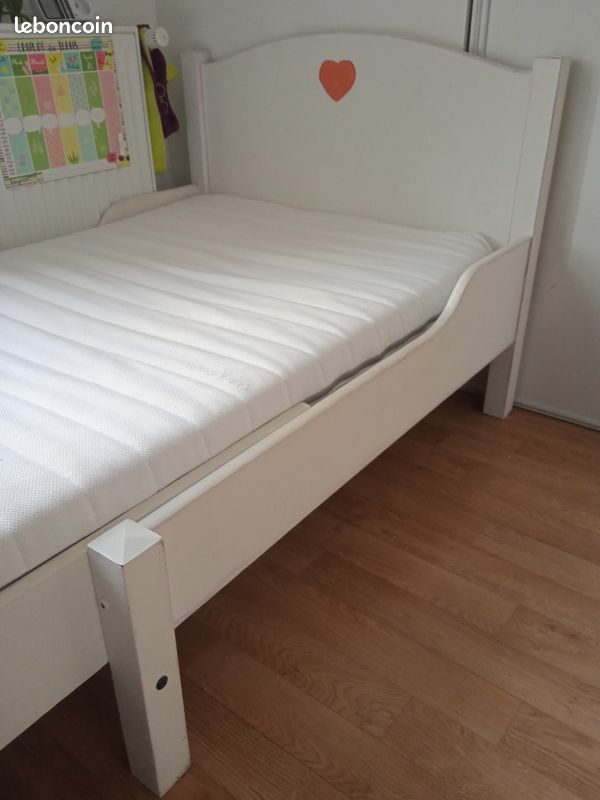 Lit évolutif en bois blanc IKEA+ matelas (image 2)