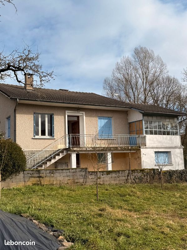 Appartement 4 pièces 90 m² · à Saint-Constant-Fournoulès · 90 m² · 850 €
