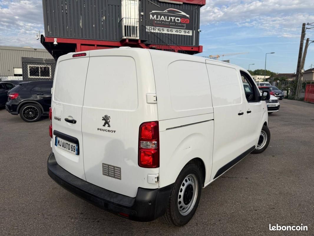 Peugeot Expert III 1.5L BLUEHDI 120cv FOURGON CAMERA GPS STANDARD ASPHALT (image 4)