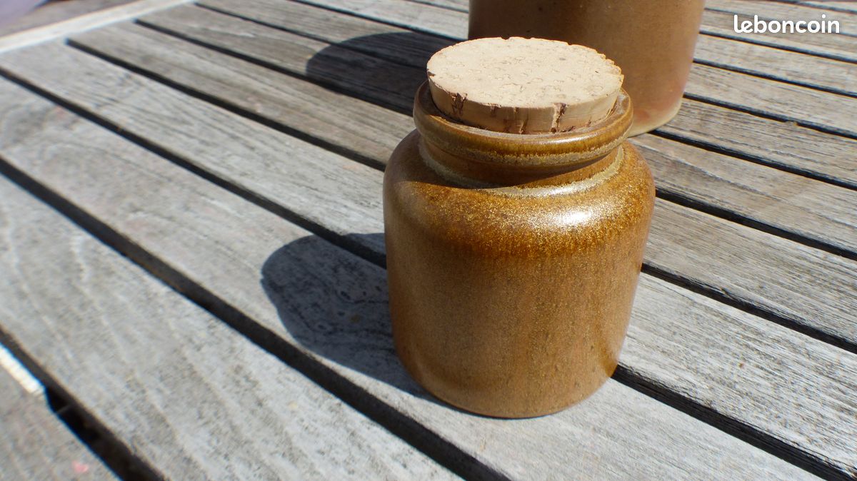 Petit pot en grès avec bouchon de liège (image 3)