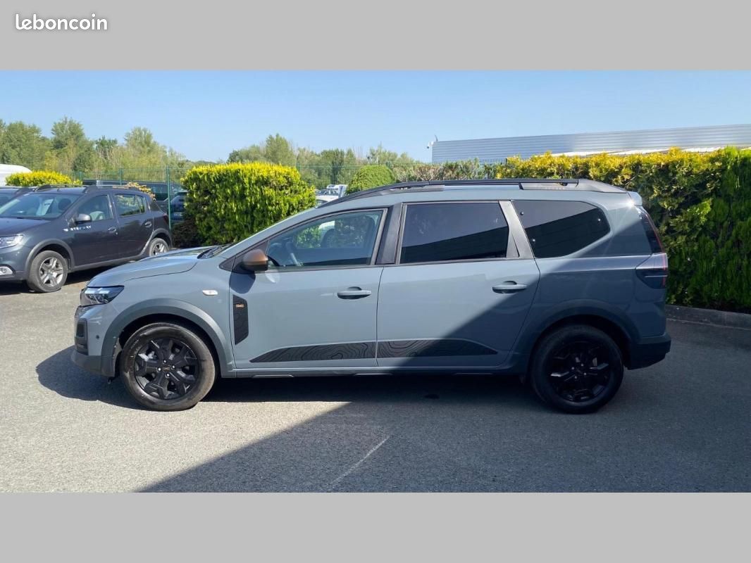 Dacia Jogger TCe 110 7 pl Extreme (image 7)
