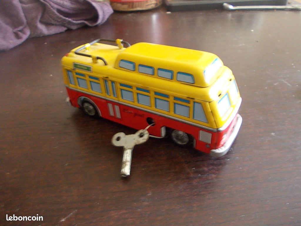 Jouet mecanique russe d'occasion - Collection