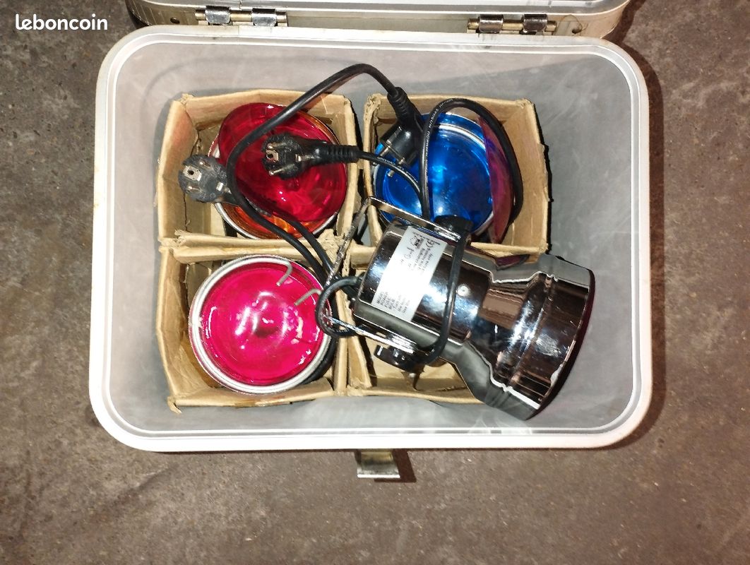 Valise 4 PAR36 avec lentilles de couleur (image 1)