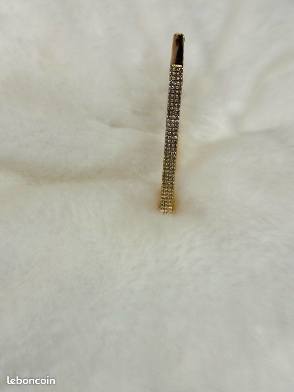 Bracelet doré et zircon (image 2)