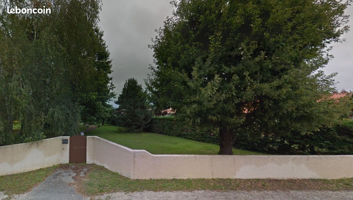 Terrain 600 m² Biganos · 180 000 €
