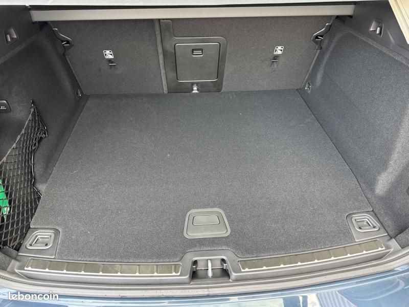 Volvo XC60 T6 Hybride Rechargeable 350ch Ultra Style Dark Geartronic 8 AWD (image 29)