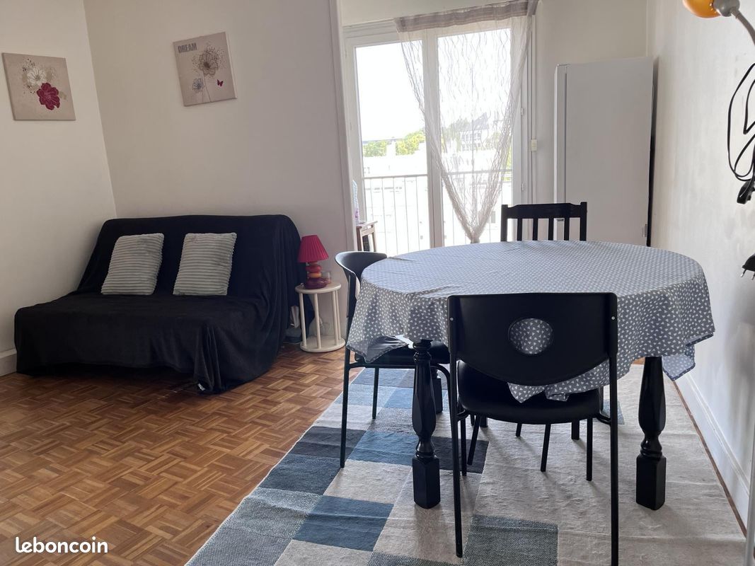 Appartement 1 pièce 30 m² · à Versailles · 30 m² · 950 €/mois
