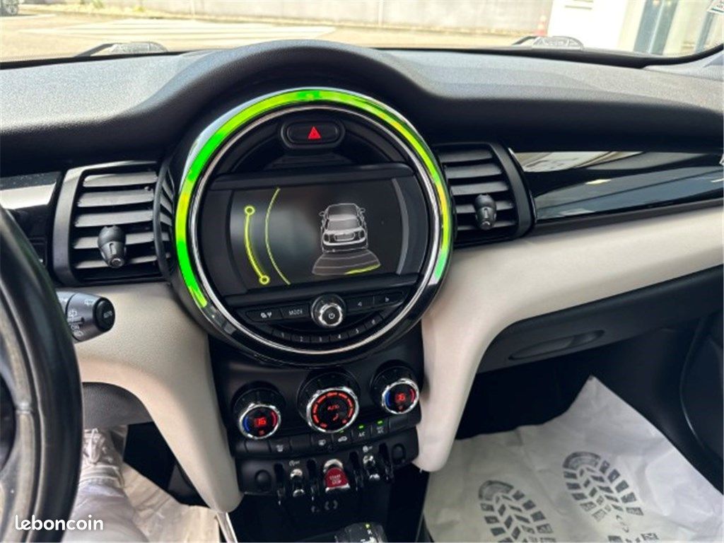 Mini 5 portes MINI F55 HATCH Cooper 136 ch BVA6 Edition Blackfriars (image 15)