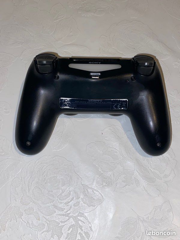 Manette ps4 sur Montpellier (image 1)