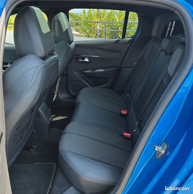 PEUGEOT 208 GENERATION-I 1.5 BLUEHDI 100ch - GT LINE - START-STOP (image 7)