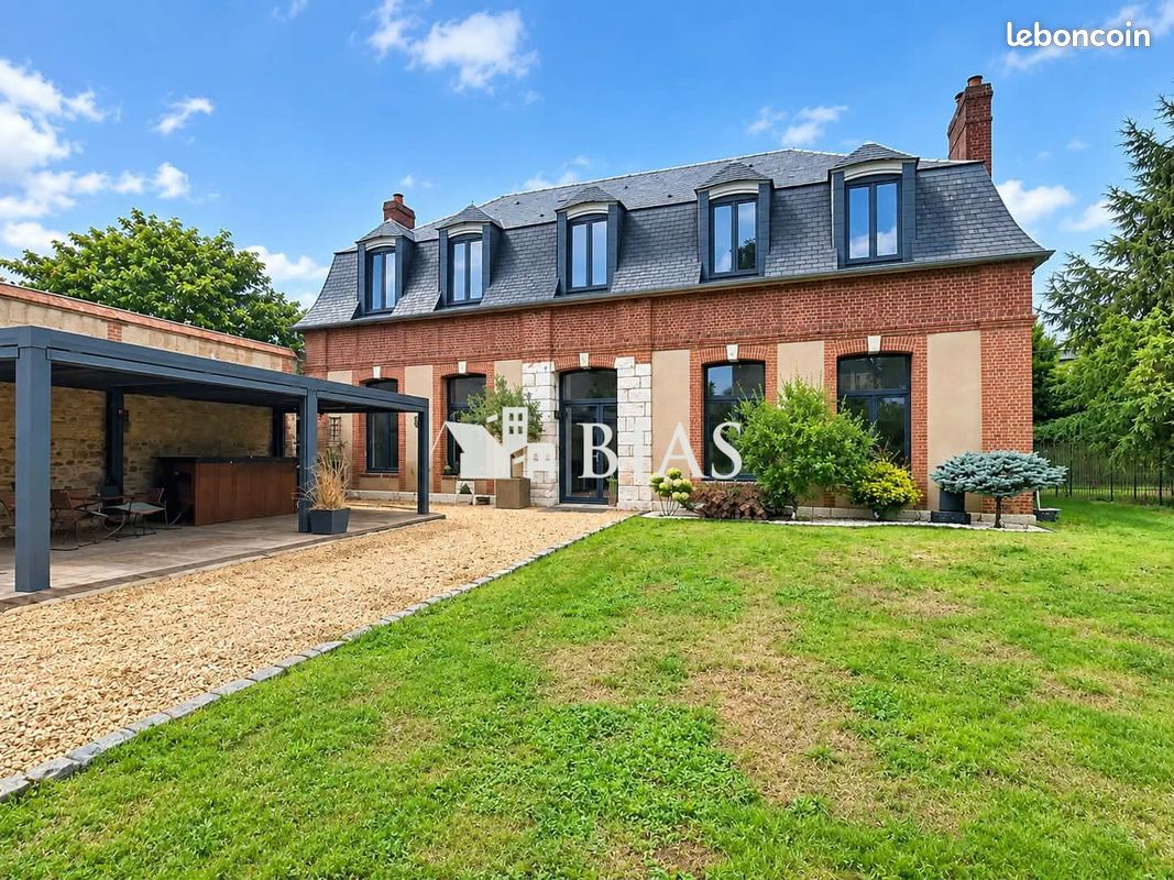 Maison 6 pièces 186 m² · à Grand Bourgtheroulde · 186 m² · 495 000 €