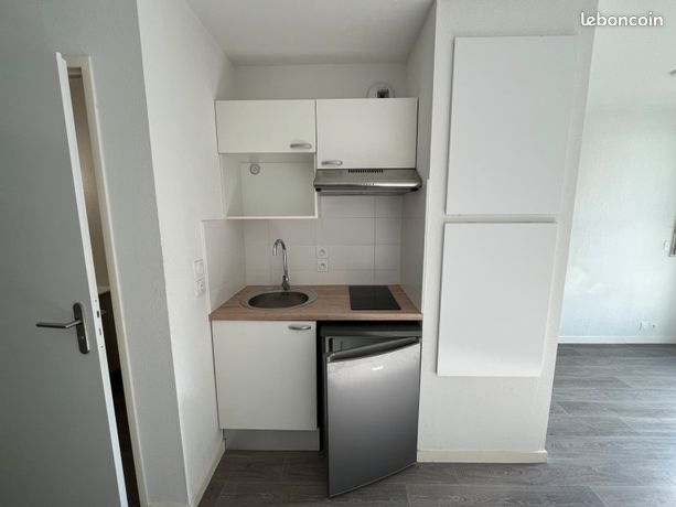 Studio 1 pièce 19 m²