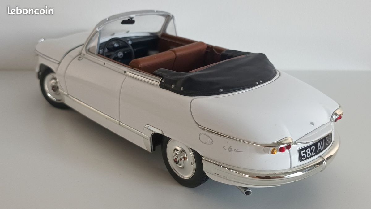 Miniature Solido 1/18 - Panhard PL17 (Renault) - Réf 8173 - Occasion