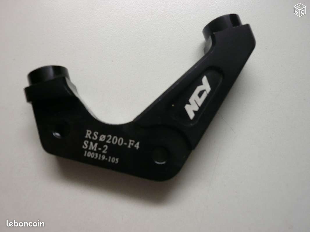 Patte de fixation pour étrier radiale neuve dax - Équipement moto Patte de fixation pour étrier radiale neuve dax - Équipement moto
