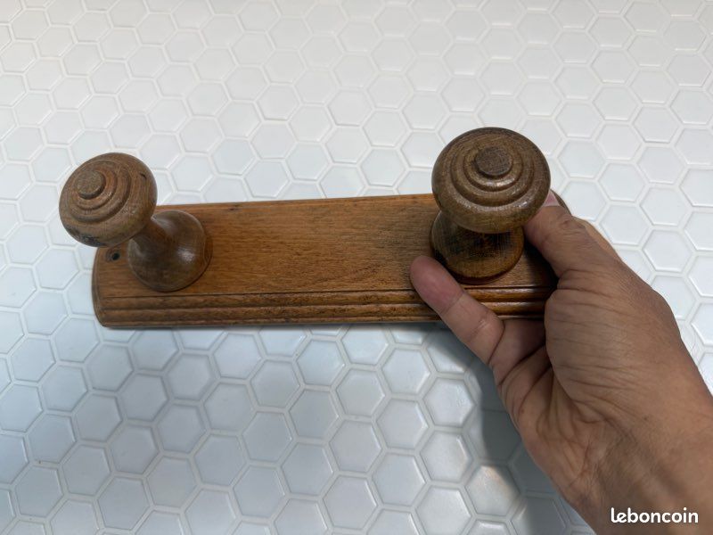 Portemanteau en bois, 2 patères en chêne (image 5)