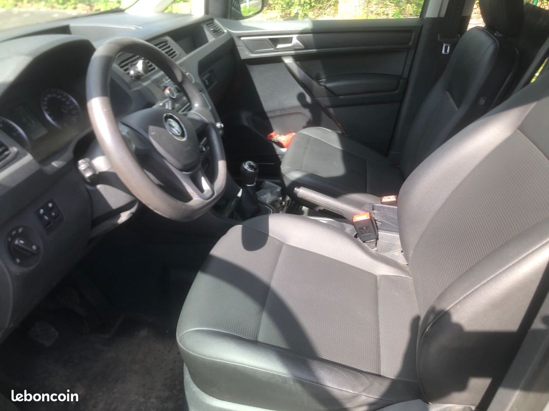 VOLKSWAGEN Caddy Iv Maxi 2.0 Tdi 150ch Long Confortline 2017 (image 12)