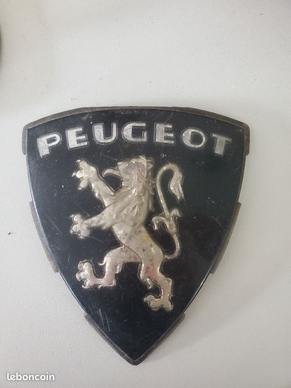 ANCIEN INSIGNE EMBLÈME PEUGEOT mascotte plaque badge voiture auto EUR