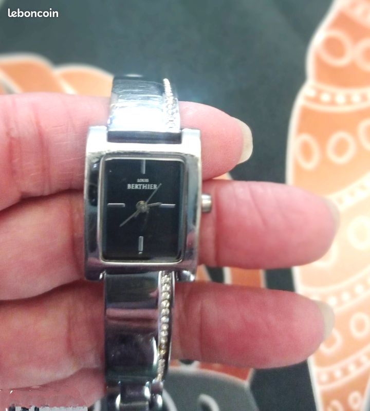 Montre marque Louis BERTHIER PARIS vintage cadran rectangulaire bracelet partie rigide zirconiums (image 6)