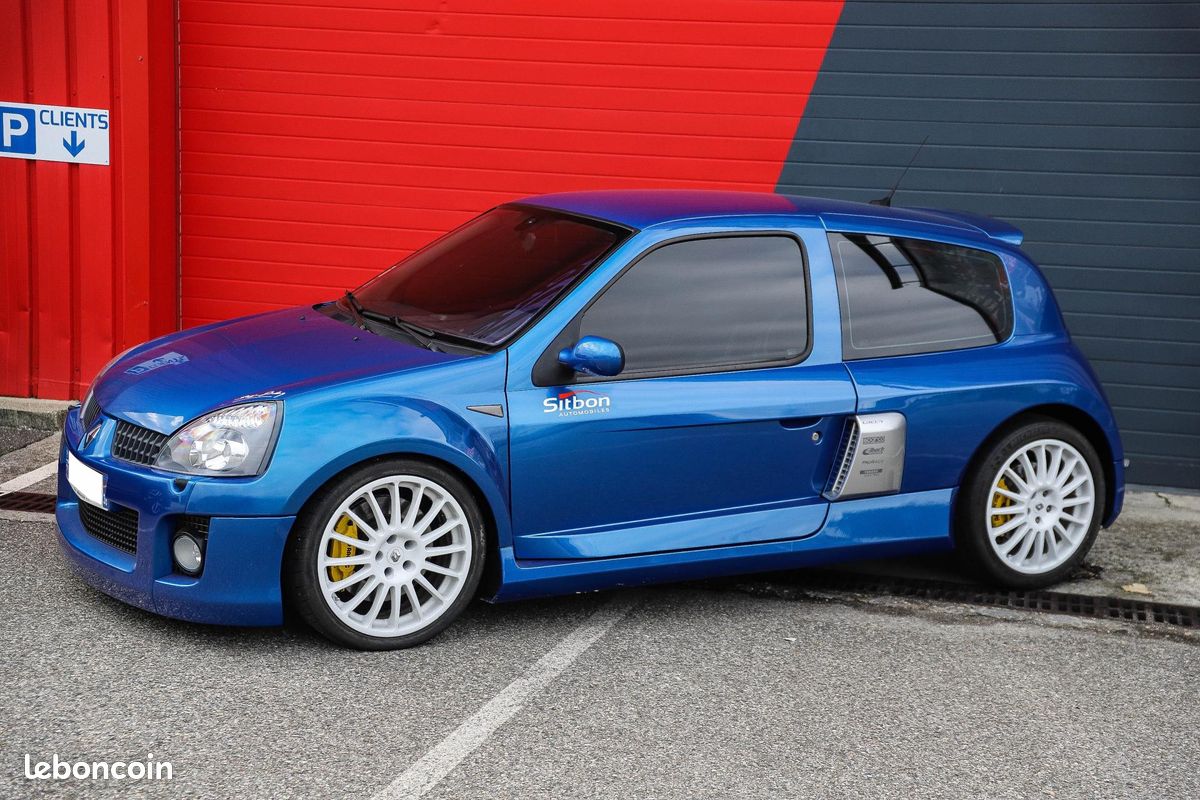 RENAULT CLIO 3.0i V6 RS V6 PHASE 2 (image 2)
