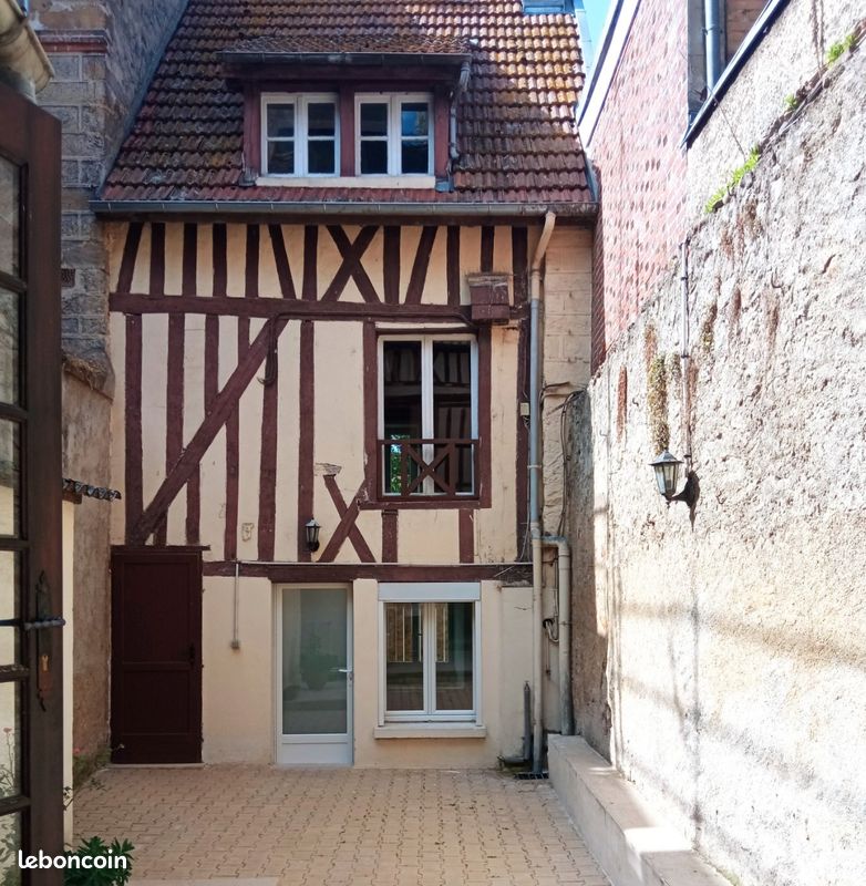 Appartement 9 pièces 180 m² · à Nogent-sur-Seine · 180 m² · 299 000 €