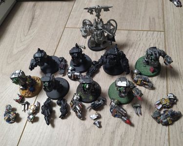 Squad Orks Warhammer 40k – Plastique, Peint En Rouge, Occasion