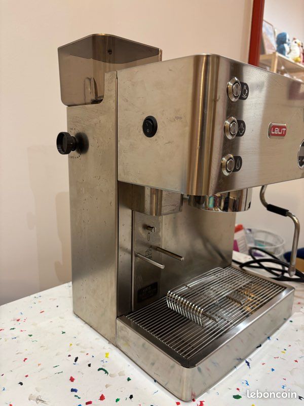 Machine expresso LELIT Kate PL82T avec moulin intégré (image 2)