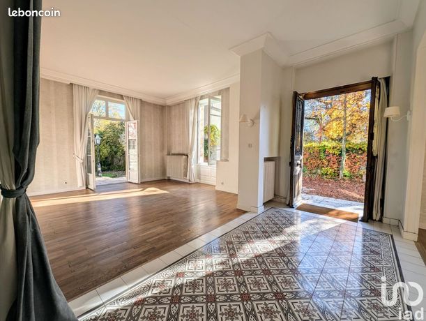 Maison 6 pièces 237 m²