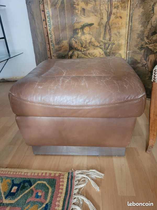 Pouf en cuir (image 1)