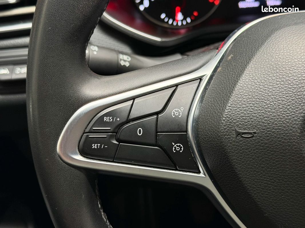 Renault CLIO V Blue dCi 85 CV Zen + CARPLAY + RADARS DE RECUL + CLIMATISATION + FULL LED (image 16)