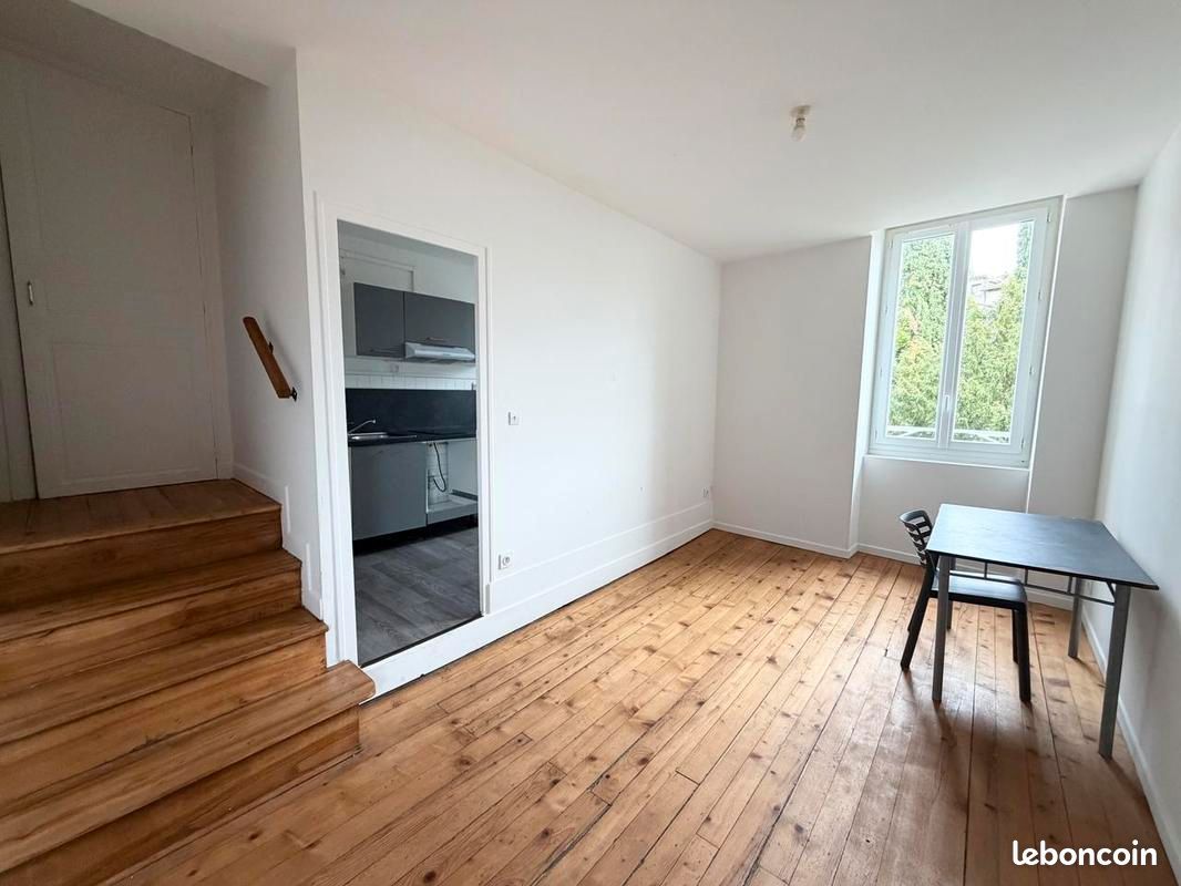 Appartement 1 pièce 23 m² · à Auch · 23 m² · 275 €/mois