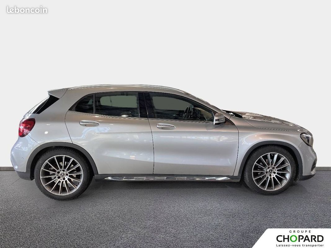 MERCEDES GLA 200 d 7-G DCT Fascination (image 8)