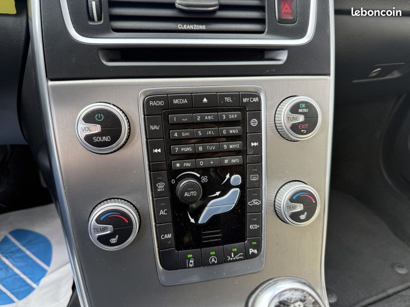 Volvo S60 D3 150CH KINETIC BUSINESS GEARTRONIC (image 25)