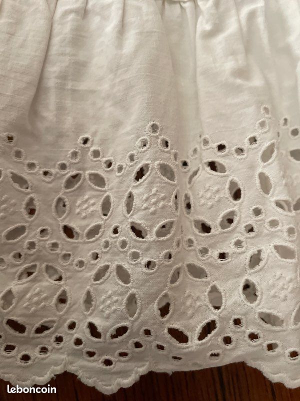 Linge ancien sous robe dentelle (image 3)