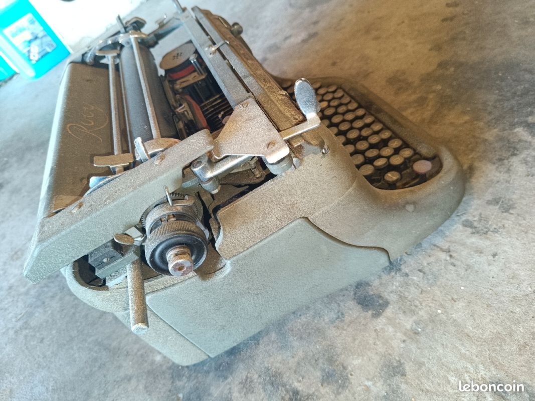 Machine à écrire (image 3)