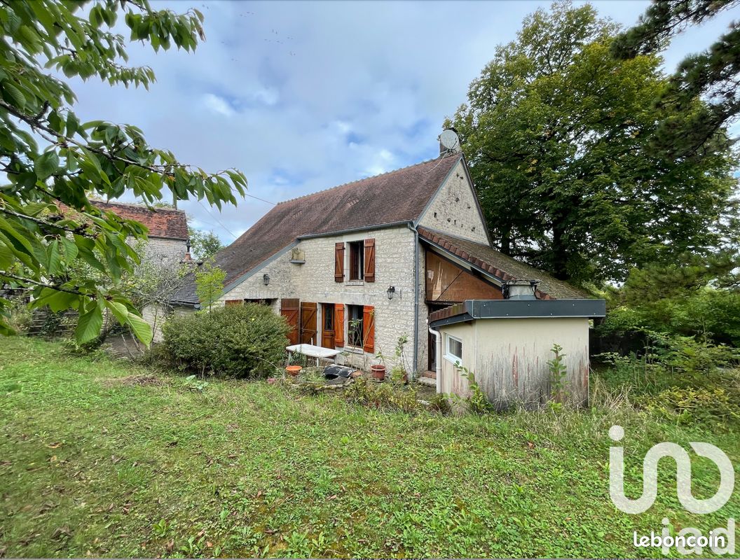 Maison 6 pièces 113 m² · à Yrouerre · 113 m² · 163 000 €