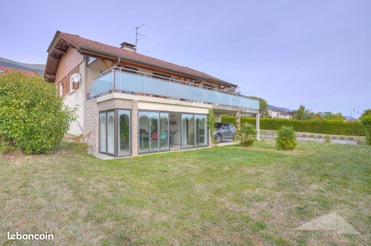 Maison 3 pièces 100 m² · à Thoiry · 100 m² · 625 000 €