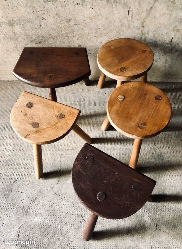 Ancien Tabouret en Bois avec Assise en Paillage (Gebraucht) in Vallamand für CHF 70 - mit