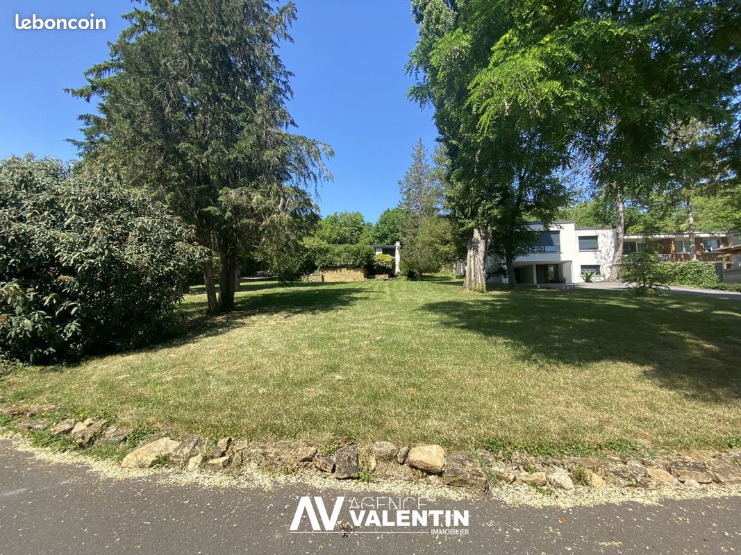 Terrain 600 m² · à Scy-Chazelles · 600 m² · 182 000 €