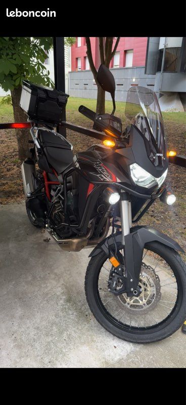 Africa twin dct (image 1)