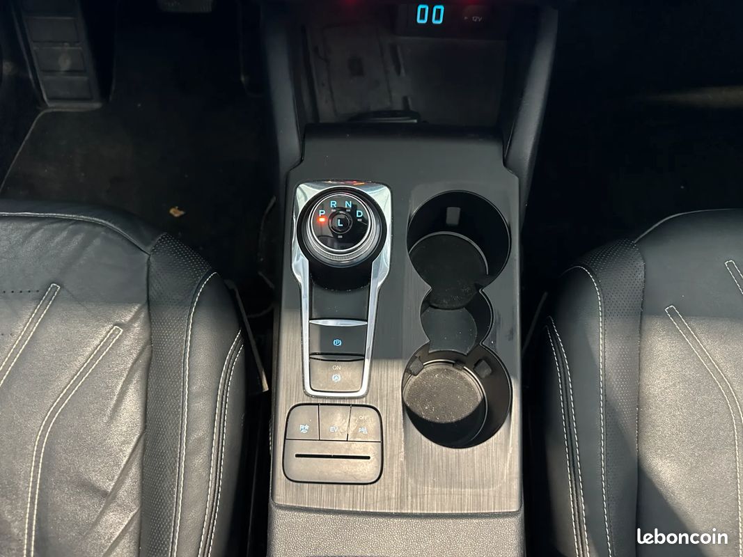 Ford kuga vignale 2.5i duratec 225 ch hybride rechargeable phev 2021 (image 15)