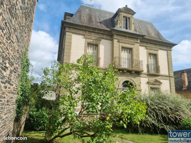 Maison 12 pièces 300 m²