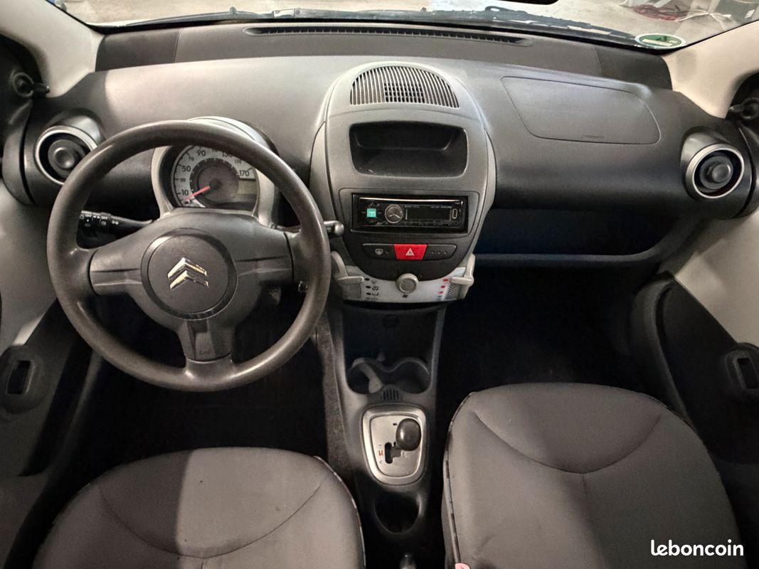 CITROEN C1 1.0i 68ch Sensodrive CONFORT 5P (image 5)